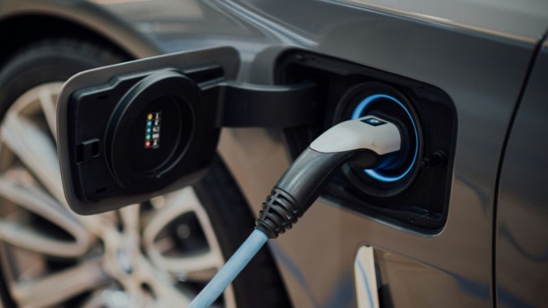 Car Dealerships Remain an Important Cog in the Transition to NEVs